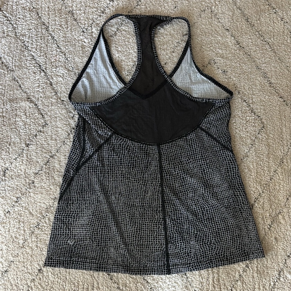 Lululemon Exercise Racerback Tank Top Workout Size 4 - Picture 2 of 3
